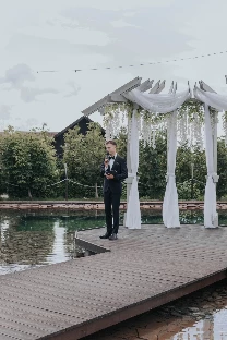 Ведущий Сергей Глибин - фото 15