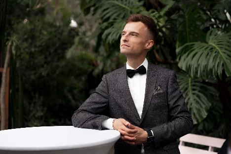 Ведущий Сергей Глибин - фото 8