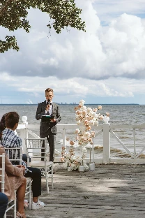 Ведущий Сергей Глибин - фото 9