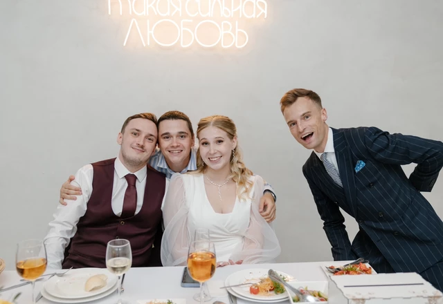 Ведущий Сергей Глибин - фото 3