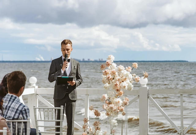 Ведущий Сергей Глибин - слайд 8