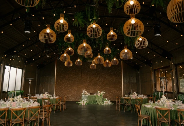 Свадебная площадка «Ранчо» Летняя веранда с террасой и поляной - фото 7