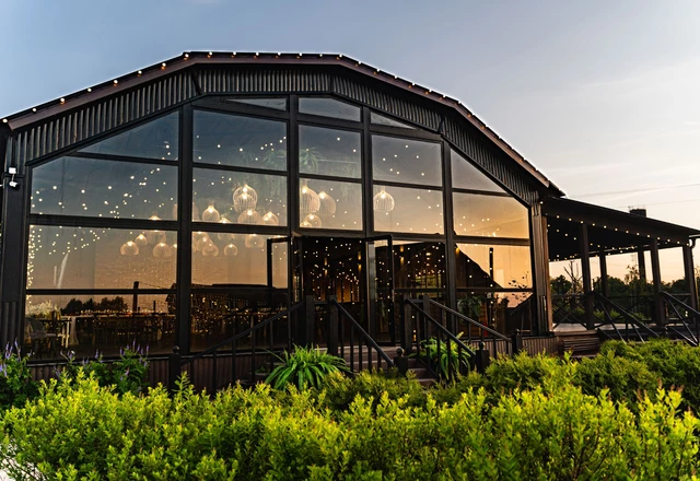 Свадебная площадка «Ранчо» Летняя веранда с террасой и поляной - фото 2