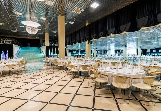 Grand Paradise / Гранд Парадайз Зал Торжеств со сценой