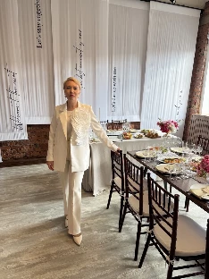 Ведущая Дарья Широкова - фото 10