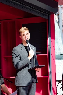 Валерий Гержан Ведущий - фото 18