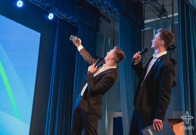 Валерий Гержан Ведущий - слайд 9