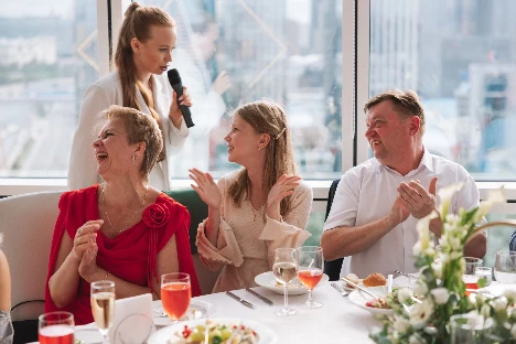 Ведущая Надежда Михалева - фото 17