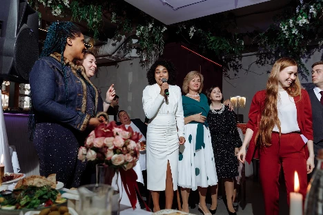 Ведущая Надежда Михалева - фото 17