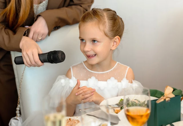 Ведущая Надежда Михалева - слайд 18