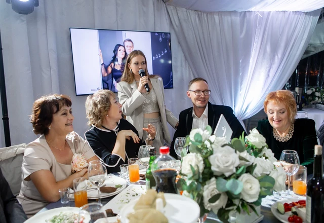 Ведущая Надежда Михалева - слайд 11