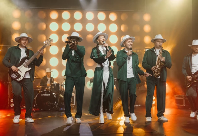 Кавер -группа «Краш Бэнд» - слайд 9