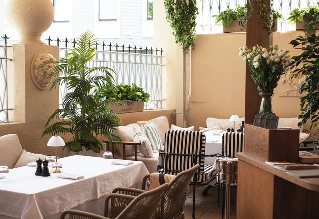 Bistrot / Бистрот Летнее патио  - фото 6