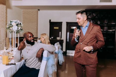 Ведущий Александр Антонян - фото 5