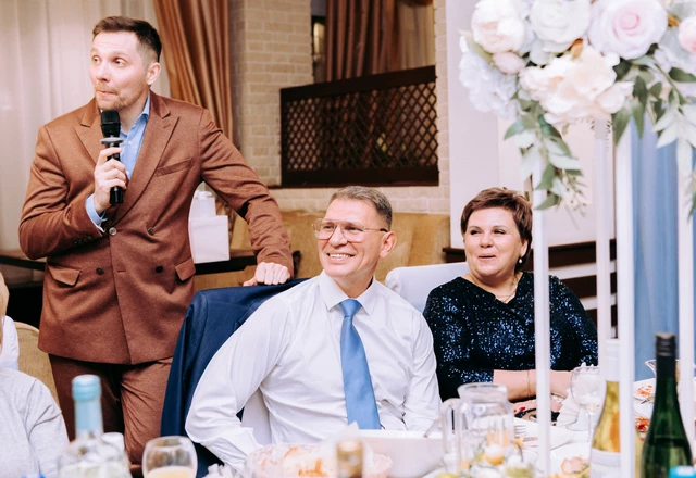 Ведущий Александр Антонян - фото 7