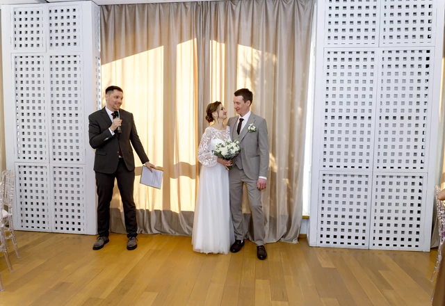 Ведущий Александр Антонян - слайд 12