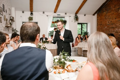 Ведущий Сергей Кокурин - фото 3