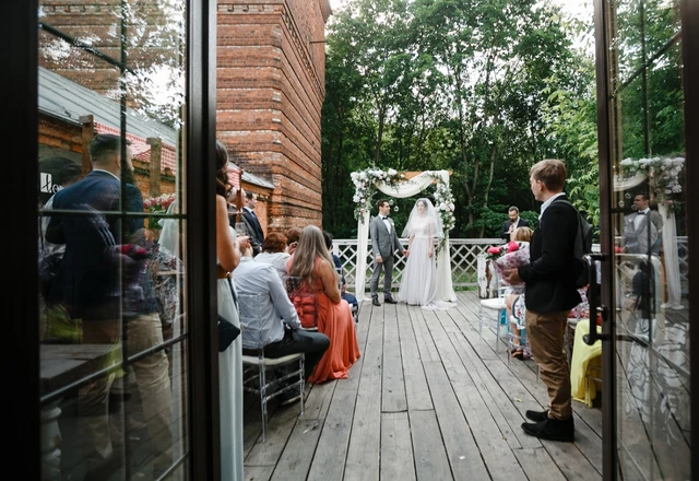 Ведущий Сергей Кокурин - слайд 1