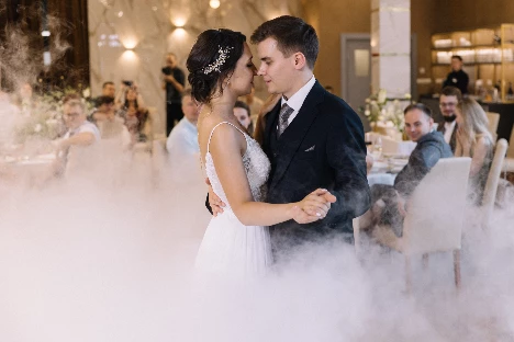 Ведущий Вячеслав Салнис - фото 3