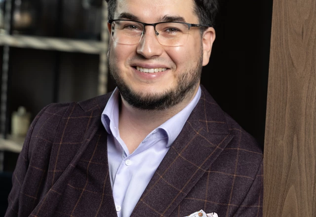 Ведущий Вячеслав Салнис - слайд 18