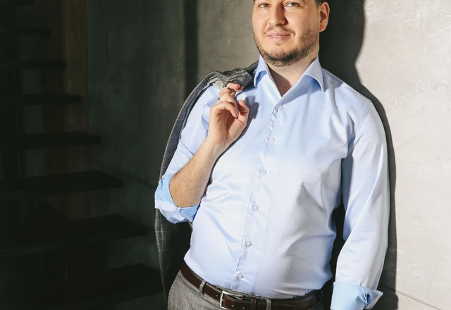 Ведущий Вячеслав Салнис - слайд 17