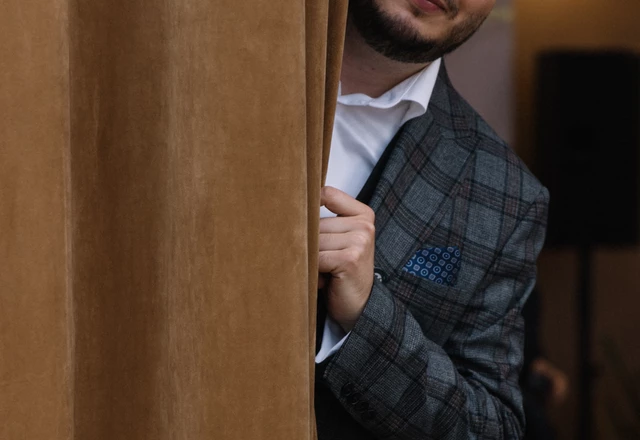 Ведущий Вячеслав Салнис - слайд 15