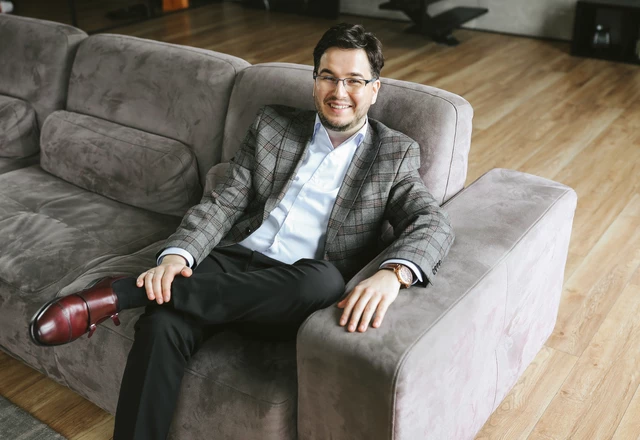 Ведущий Вячеслав Салнис - слайд 12