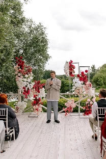 Ведущий Андрей Золотухин - фото 8