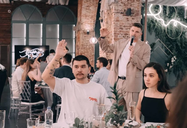 Ведущий Андрей Золотухин | Максим и Елена  - фото 1134