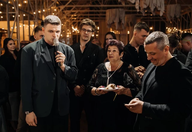 Ведущий Андрей Золотухин | Сергей и Ксения  - фото 909