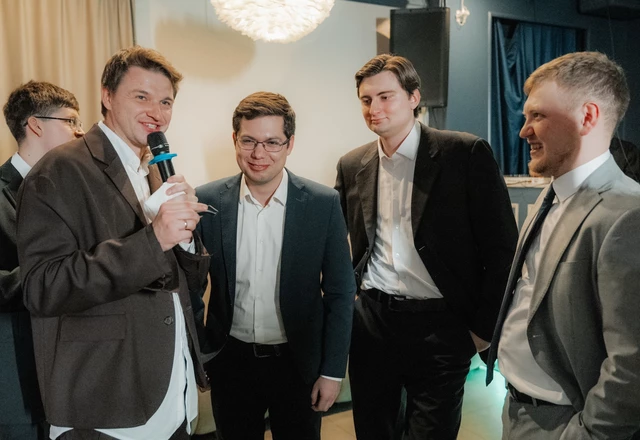 Ведущий Андрей Золотухин | Данил и Алина - фото 1294