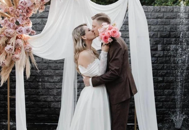 Ведущий Иван Комаров | За 5 лет до свадьбы ведущий уже выбран  - фото 74