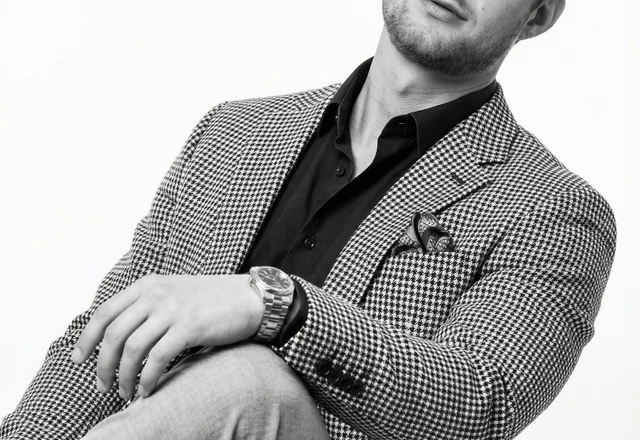 Ведущий Иван Комаров - слайд 19