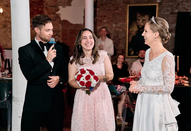 Ведущий Иван Комаров - слайд 10