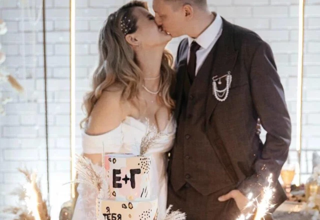 Ведущий Иван Комаров | За 5 лет до свадьбы ведущий уже выбран  - фото 76