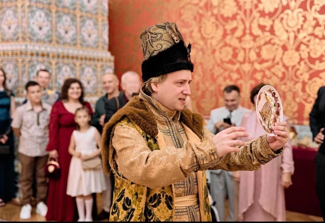 Ведущий Иван Комаров | Царская свадьба Андрея и Александры - фото 88