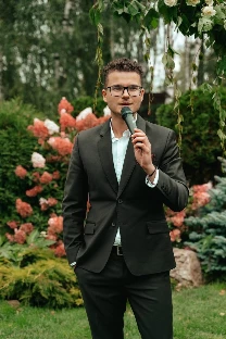 Ведущий Валентин Либерзон - фото 9