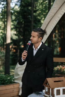 Ведущий Валентин Либерзон - фото 17