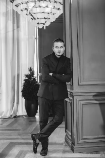 Ведущий Валентин Либерзон - фото 6