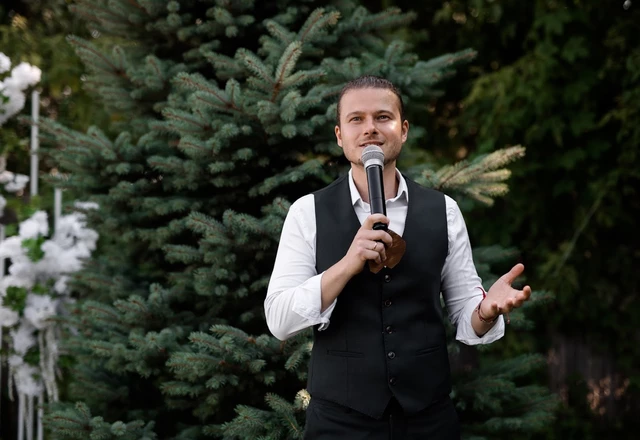 Ведущий Валентин Либерзон - слайд 9