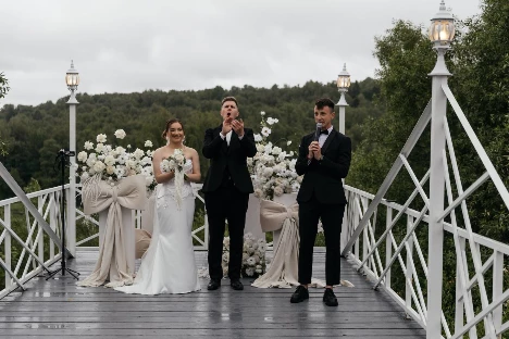 Ведущий Александр Арисов - фото 15