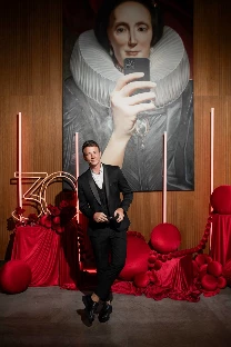 Ведущий Александр Арисов - фото 14