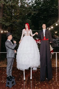 Ведущий Александр Арисов - фото 4