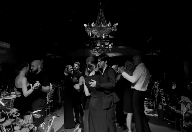 Ведущий Александр Арисов | Денис и Кристина