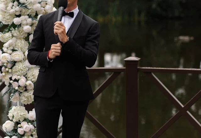 Ведущий Александр Арисов | Владислав и Лилиана