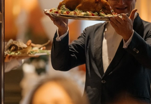 Ведущий Александр Арисов | Иван и Инна - фото 178