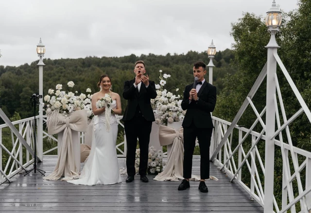 Ведущий Александр Арисов - слайд 14