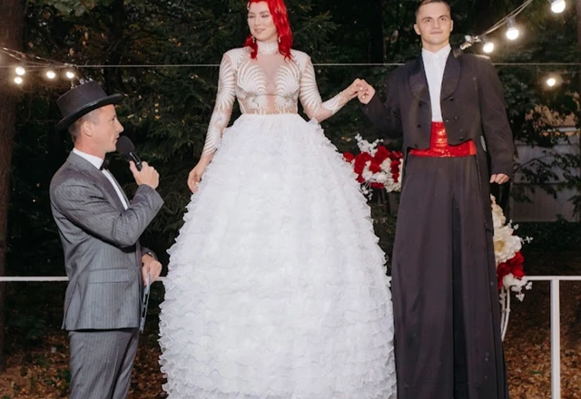 Ведущий Александр Арисов - слайд 5