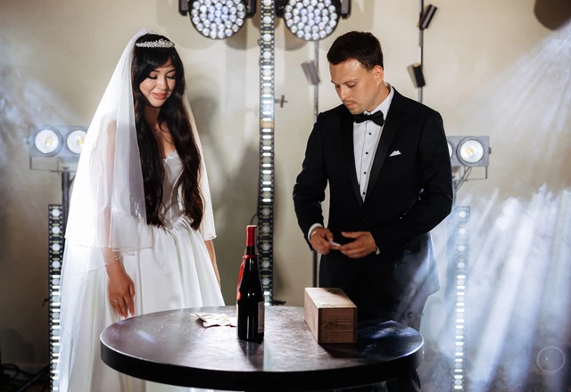 Ведущий Александр Арисов | Максим и Ладлена - фото 64