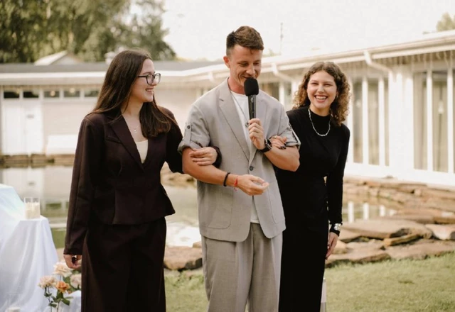 Ведущий Александр Арисов - слайд 4